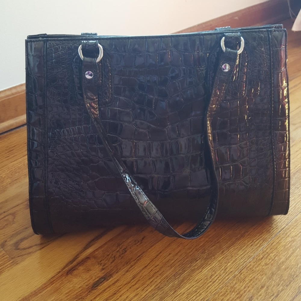 Handbag - Picture 2 of 8